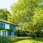 Maison De Charme Avec Jacuzzi Hébergement de vacances