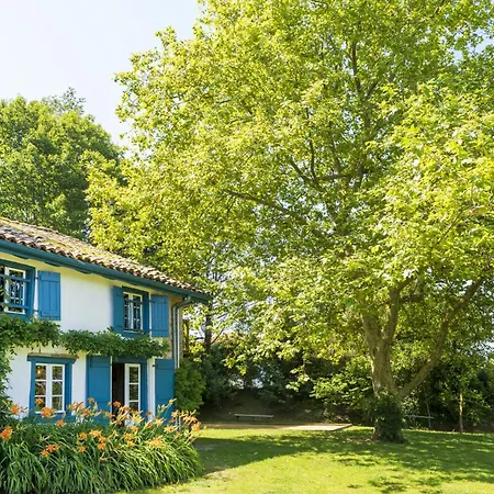 Maison De Charme Avec Jacuzzi Holiday home *