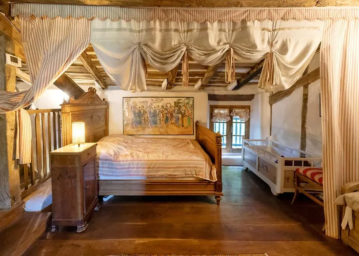 Casa de Férias Maison De Charme Avec Jacuzzi