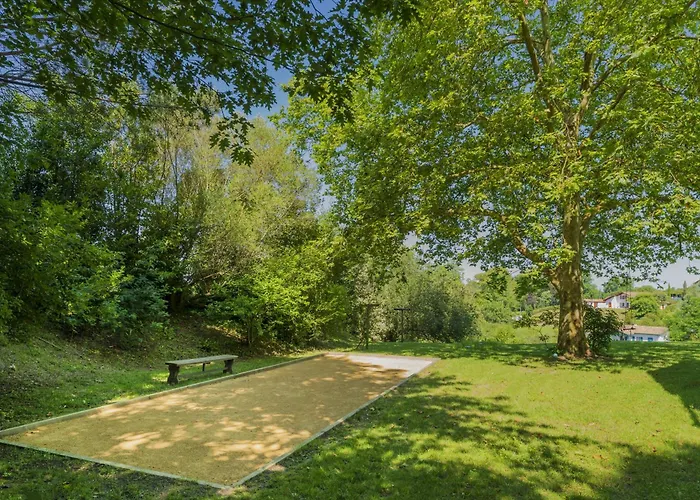 Casa de Férias Maison De Charme Avec Jacuzzi